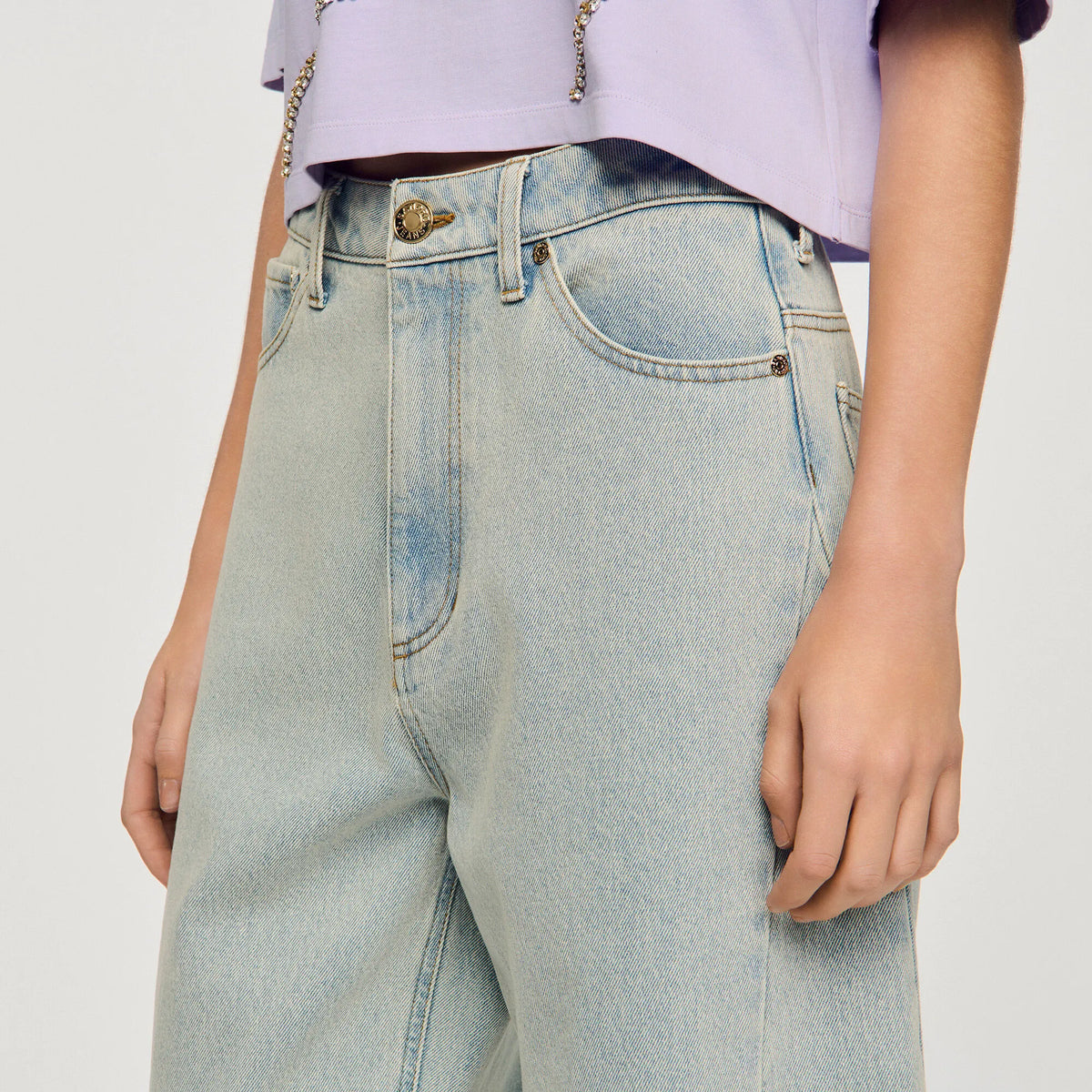 Light bu jean